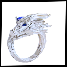 Cargar imagen en el visor de la galería, Anillo de plata con forma de dragón hecho a mano - Ozerty